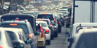 1 në 2 shqiptarë kanë të paktën 1 makinë! 2025-a kap rekordin, mbi 1 milion automjete të regjistruara. Shtohen elektriket