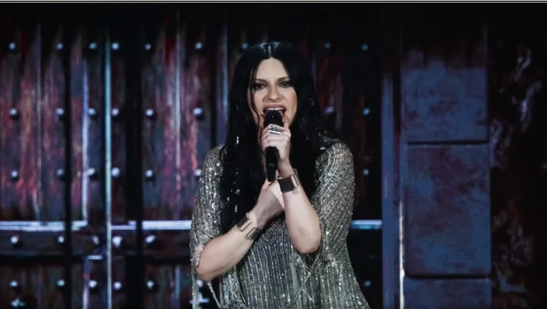 Nga Robbie Williams te Laura Pausini  yjet që do të ndezin ceremoninë e mbylljes së Botërorit