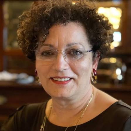 Dr  DIANA GËLLÇI  Si mund të politizohet simbolika e një koncerti