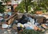 Gjirokastra nën pushtetin e plehrave/ Kazanet pa larje e dezinfektim, banorët: Erë e rëndë, na rrezikohet shëndeti