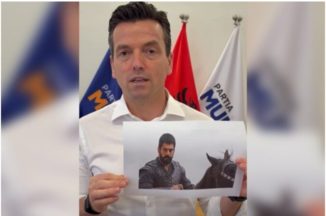 Denoncimi  Agron Shehaj  Nuk prisnim që në 2026  Osmani  të pushtonte Vlorën  iu falën 1 milion metër katrorë tokë për interesa okulte