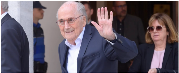 Ish presidenti i FIFA s  Sepp Blatter  kritikon planin e Infantinos për të shitur aksionet e Kupës së Botës   Futbolli i përket popullit 