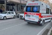 Aksident tragjik në Divjakë, makina u përplas me shtyllën, humb jetën 82-vjeçari