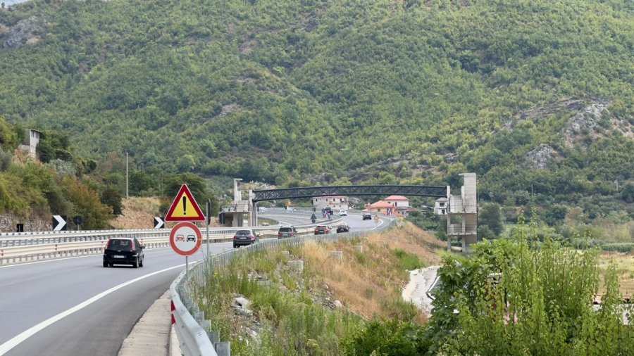Korridori VIII bllokon një fshat të tërë  banorët e Mirakës paralajmërojnë protestë