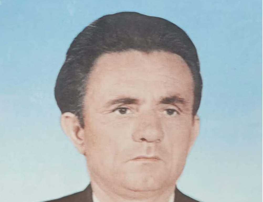 Bashkim Koçi  Halit Varfaj  kujtesë për të mos e harruar