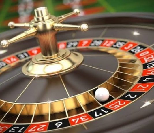 Shqipëria drejt rihapjes së basteve online: Mundësi, pikëpyetje dhe kritika për transparencën
