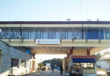 Nis kthimi i emigrantëve. Fluks udhëtarësh në Kakavijë, pala greke punon me një sportel