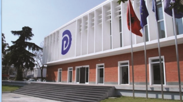 Këshilli Kombëtar i PD mblidhet më 27 gusht  në rend dite platforma për modernizimin e brendshëm dhe infrastrukturën dixhitale