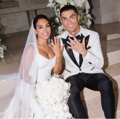 Ylli i sportit Cristiano Ronaldo i jep fund beqarisë  martohet me Georgina Rodriguez në një ceremoni tejet private në Portugali