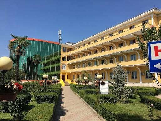 Paguhen miliona lekë për mirëmbajtjen cdo vit por Shintigrafia te  Shefqet Ndroqi  jashtë funksionit prej 2020 s    Shëndetësia  e sëmurë që do të shërojë pacientët