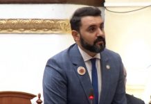 Këlliçi akuza të forta nga foltorja e Kuvendit: Rama, Ron Yeffet dhe “Ermal Raketa” të përfshirë kokë e këmbë në trafikun ndërkombëtar të armëve
