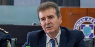 “Call Centerat shqiptar po mashtrojnë grekët”, ministri lëshon alarmin: Do arrestohen të gjithë!