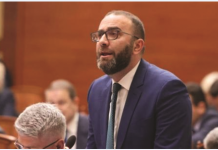 Bardhi: Mazhoranca noterizon kapjen e shtetit