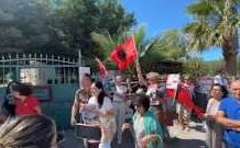 Eurodeputetët në Zvërnec, banorët i presin me protesta: Të dëgjohen shqetësimet tona për projektin