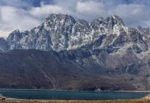 Orteku godet ekspeditën në Himalaje, 10 alpinistë rezultojnë të zhdukur