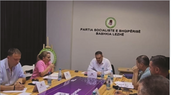 Ministri Nufi  takim me drejtuesit e PS së në qarkun Lezhë  Fokusi shqetësimet e qytetarëve