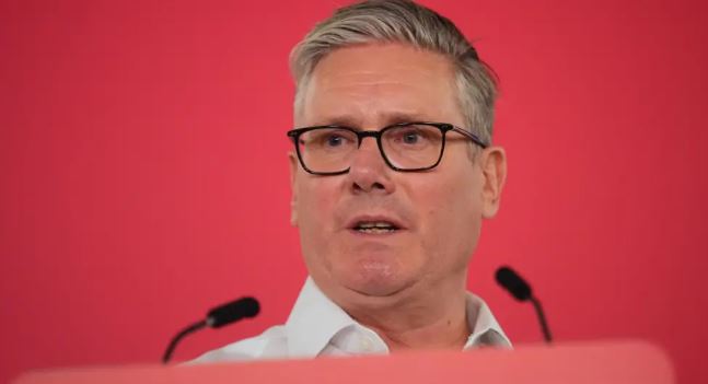 Pas largimit si kryeministër i Britanisë  Keir Starmer jep dorëheqjen edhe si deputet