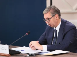 Presioni i protestave, jep dorëheqjen presidenti i Serbisë, Aleksandër Vuçiç
