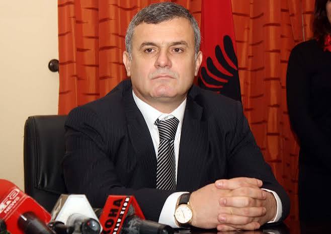 Bujar Leskaj  Kur proteston rinia  bie qeveria 