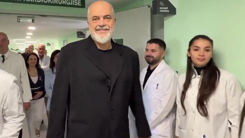 Rama inspekton spitalin e ri të Kardiokirurgjisë   Me përfundimin e parkimit do të heqim të gjitha makinat nga hyrja e institucionit
