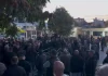 Protesta për Dhomat e Specializuara, qytetarët bllokojnë të gjitha hyrjet e Kuvendit