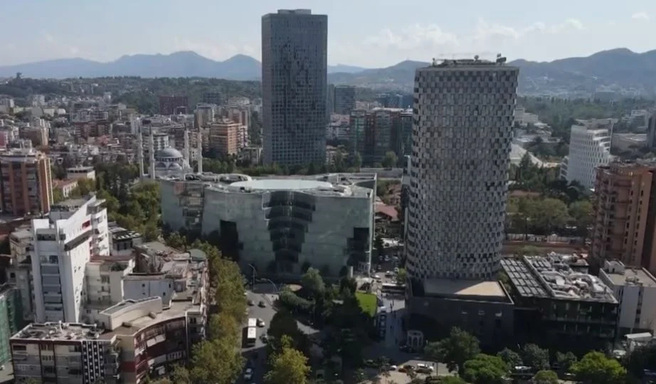 Ndjesia ekonomike rritet lehtë në shtator  Ndërtimi mban lart treguesin  bien industria  shërbimet dhe tregtia