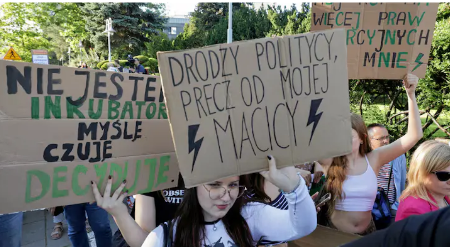 Deputetët polakë votojnë për lehtësimin e kufizimeve ndaj abortit