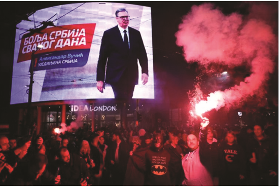 Shpërthen festa në rrugët e Beogradit  pas rreth 2 vitesh protestë   studentët fitojnë zgjedhjet me 140 mandate